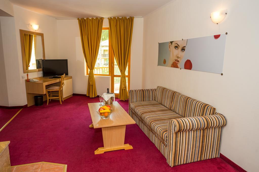 Diva Hotel & Thermal Pool Chiflik Extérieur photo
